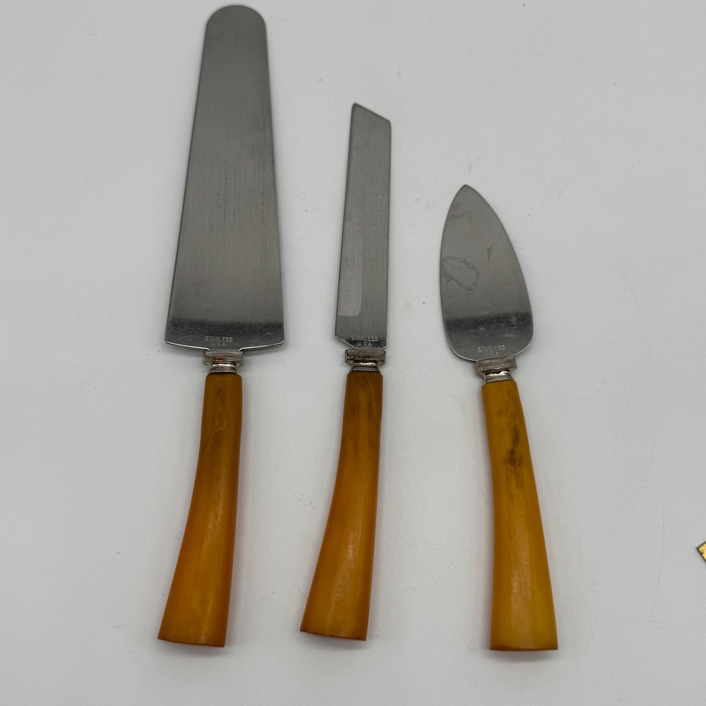Vintage Butterscotch Bakelite Hostess Serving Set Cake Pie Server Cheese Knife